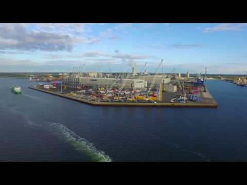 Maritime cranes manufacturing plant in Rostock, Germany | Liebherr